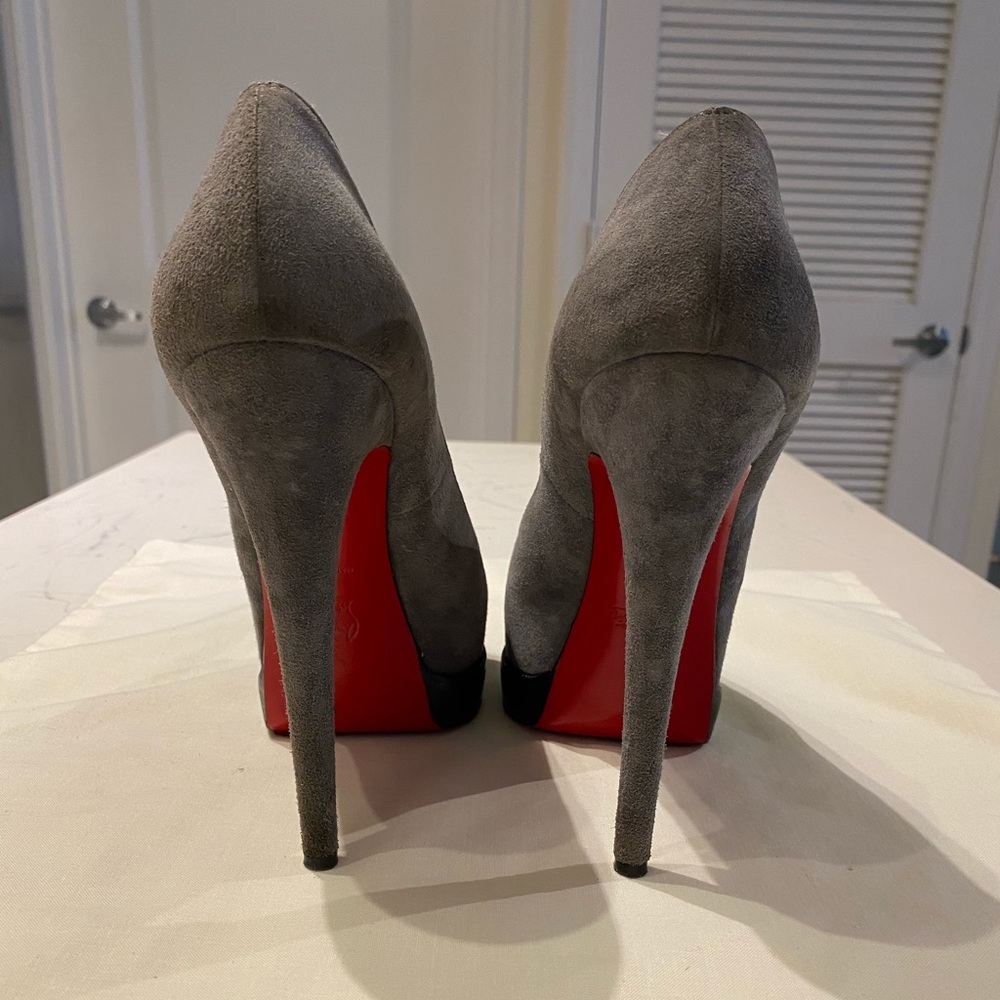Christian Louboutin Peep Toe Pump